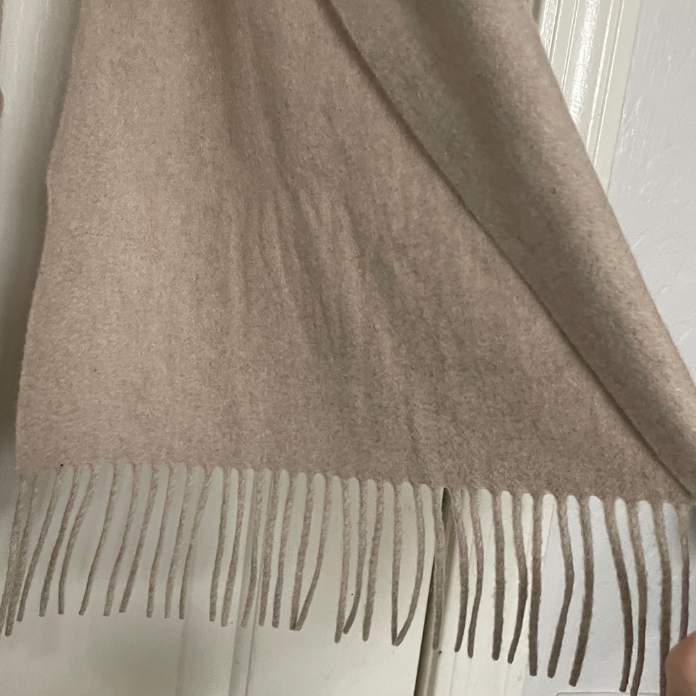 LANDS END CASHMERE SCARF - Picture 4 of 5